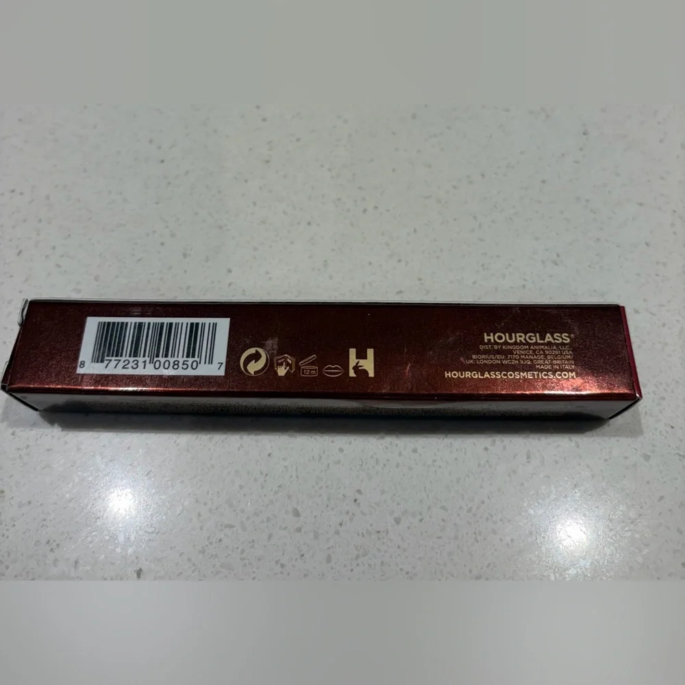 Hourglass Unreal™ High Shine Volumizing Lip Gloss~ Color Icon
